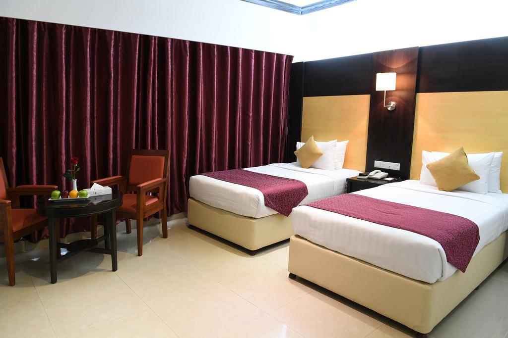Отель Juffair Gate 4*